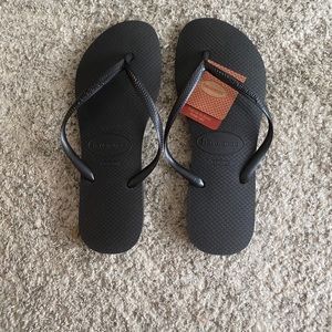 Havaianas black flip flops